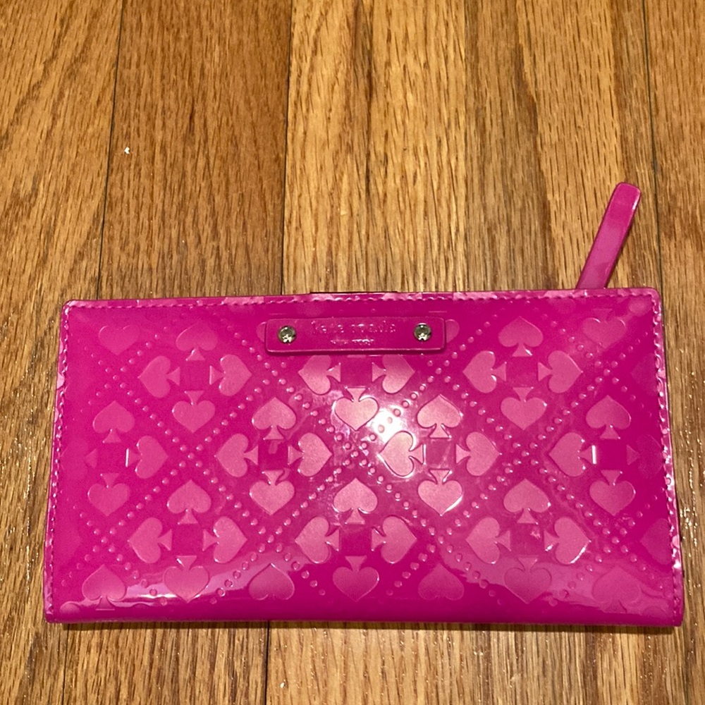 Kate Spade Pink Wallet fuchsia, patent leather